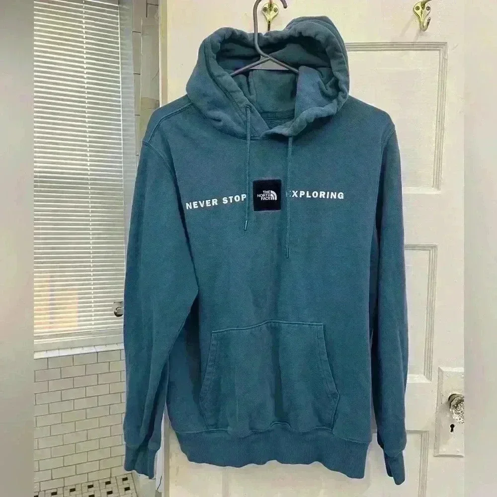 The North Face dusty blue casual hoodie size mens small